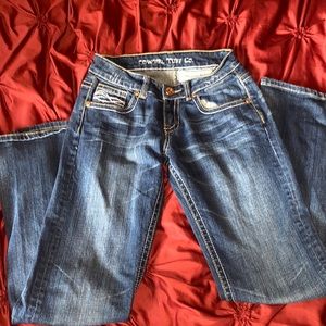 Cowgirl Tuff Co. bootcut Jeans